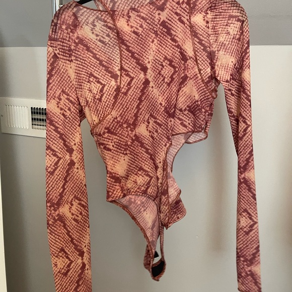 NEVER WORN - Urban Outfitters Bodysuit - Picture 3 of 5